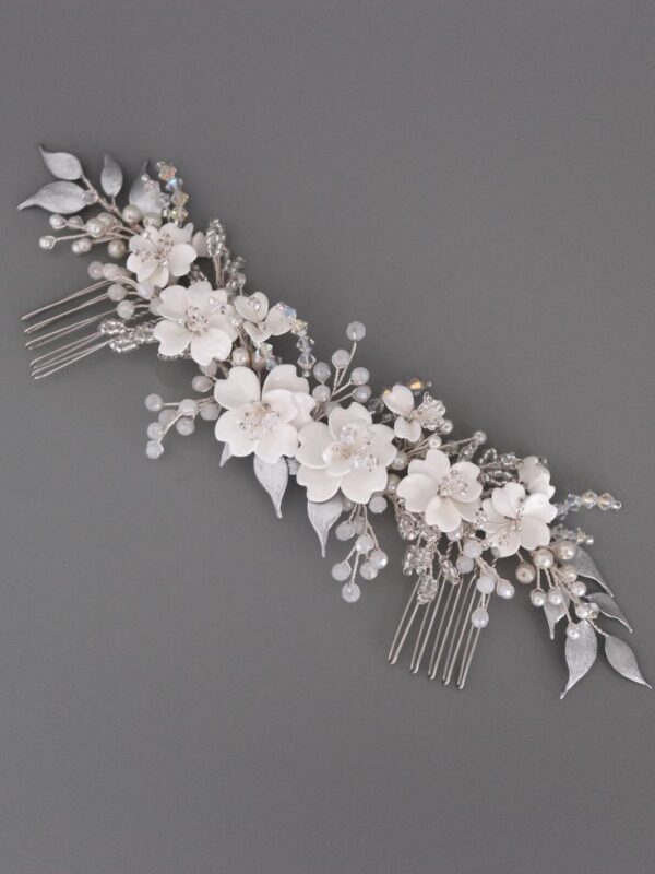 ปิ่นปักผมดอกไม้เรียวยาว - ปิ่นปักผมดอกไม้ขาวเรียงยาวประดับไข่มุก
